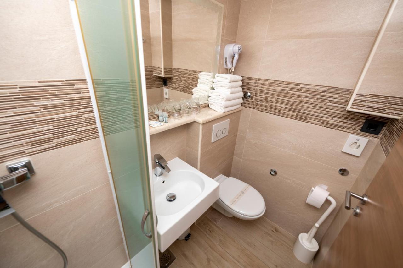Deluxe Collection Hotel Kastel Split Exterior photo